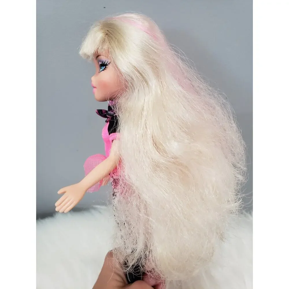 Bratz gently used